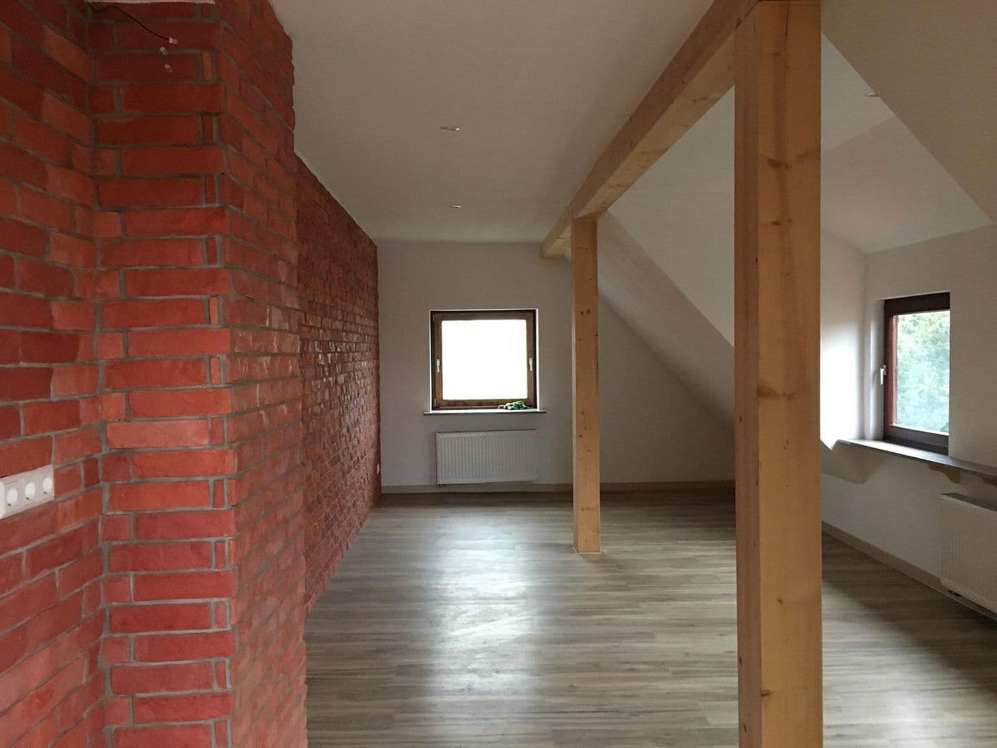 Pronájem domu 179 m², pozemek 1.061 m², Heidkamp 26, Südheide, Dolní Sasko Pronájem domu 179 m², pozemek 1.061 m², Heidkamp 26, Südheide, Dolní Sasko