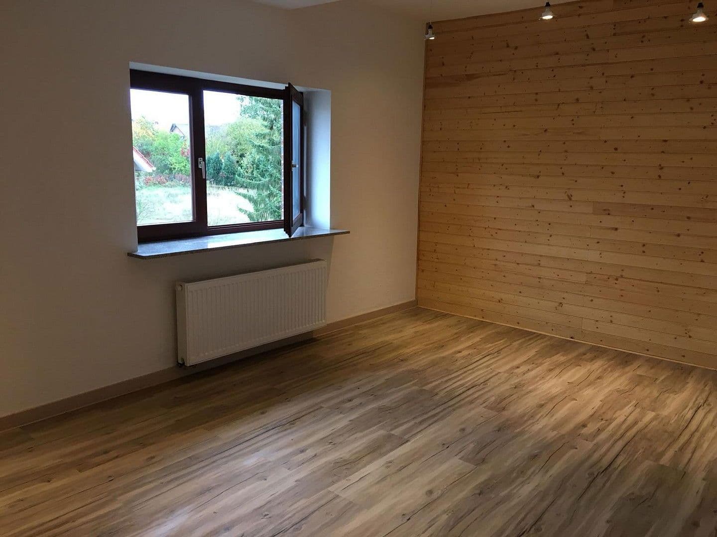 Pronájem domu 179 m², pozemek 1.061 m², Heidkamp 26, Südheide, Dolní Sasko Pronájem domu 179 m², pozemek 1.061 m², Heidkamp 26, Südheide, Dolní Sasko