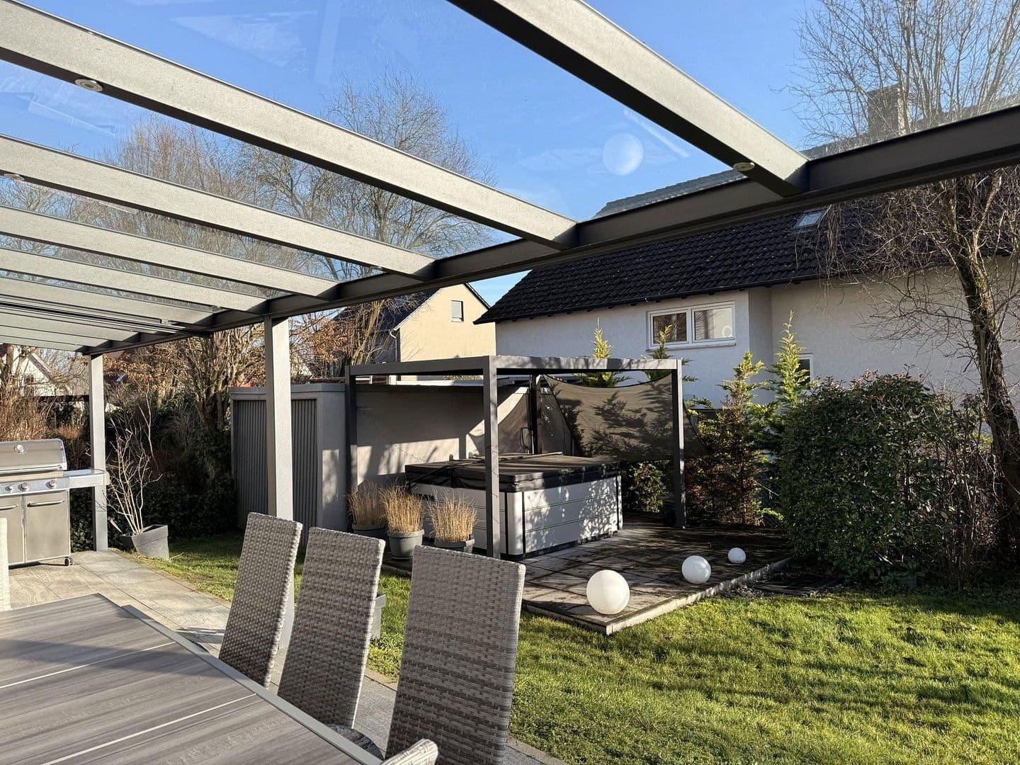 Prodej domu 143 m², pozemek 476 m², Herxheim bei Landau/Pfalz, Porýní-Falc Prodej domu 143 m², pozemek 476 m², Herxheim bei Landau/Pfalz, Porýní-Falc