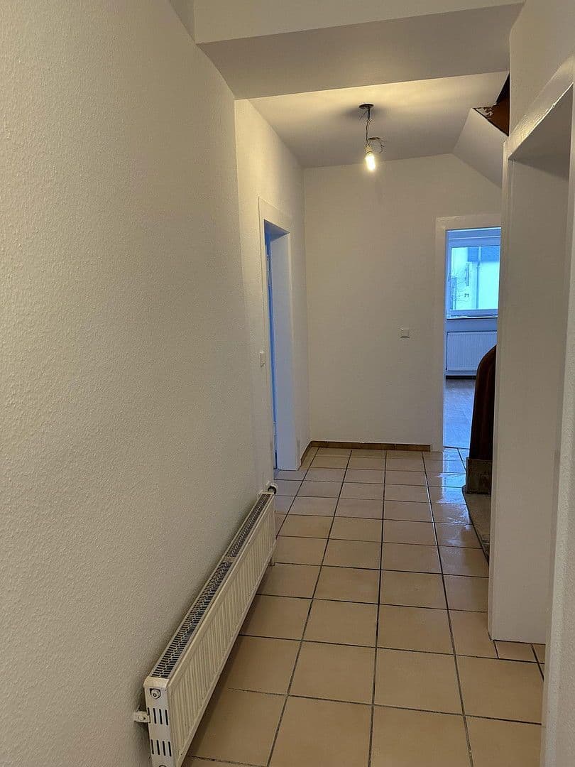 Pronájem bytu 2+1 70 m², Bahnhofstraße 66, Linden, Hessen Pronájem bytu 2+1 70 m², Bahnhofstraße 66, Linden, Hessen