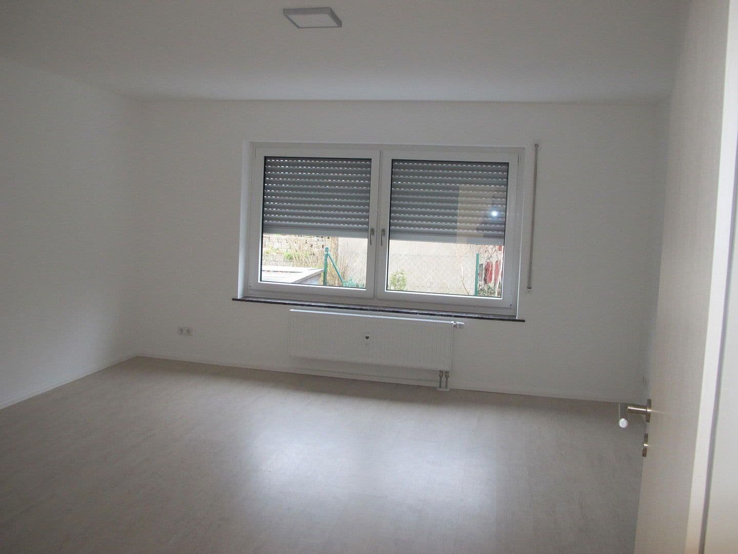 Pronájem bytu 5+1 140 m², Uttenreuth, Bavorsko Pronájem bytu 5+1 140 m², Uttenreuth, Bavorsko