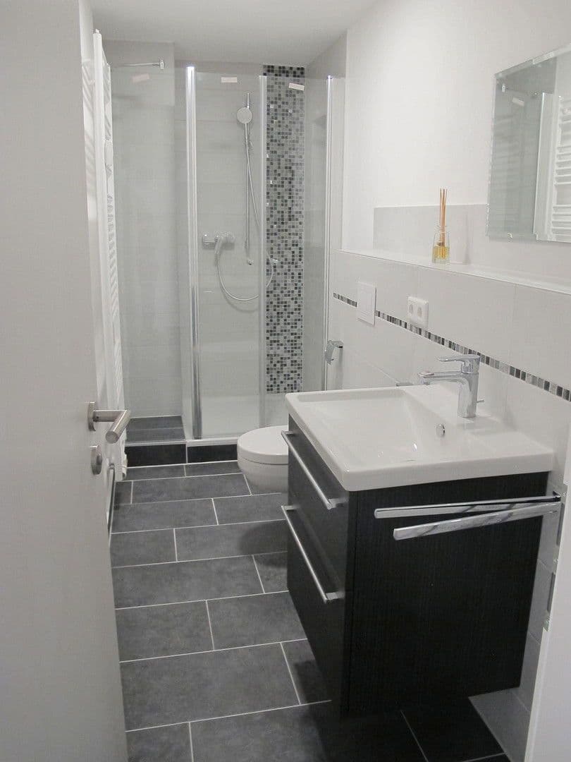 Pronájem bytu 5+1 140 m², Uttenreuth, Bavorsko Pronájem bytu 5+1 140 m², Uttenreuth, Bavorsko