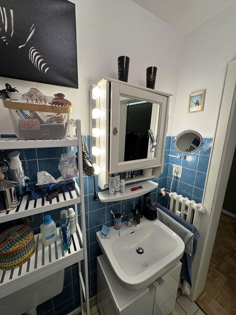 Pronájem bytu 2+1 60 m², Humboldstraße 27, Wiesbaden, Hessen Pronájem bytu 2+1 60 m², Humboldstraße 27, Wiesbaden, Hessen