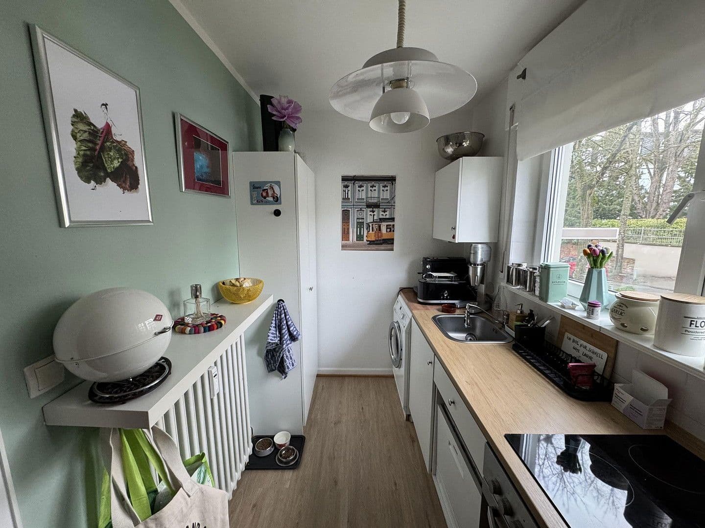 Pronájem bytu 2+1 60 m², Humboldstraße 27, Wiesbaden, Hessen Pronájem bytu 2+1 60 m², Humboldstraße 27, Wiesbaden, Hessen