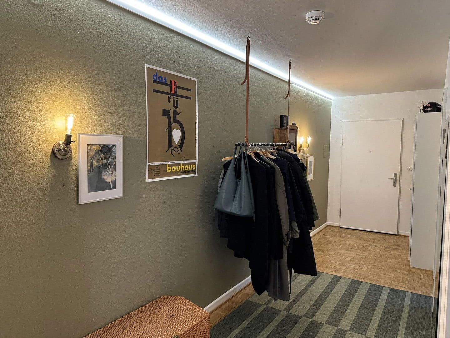 Pronájem bytu 2+1 60 m², Humboldstraße 27, Wiesbaden, Hessen Pronájem bytu 2+1 60 m², Humboldstraße 27, Wiesbaden, Hessen