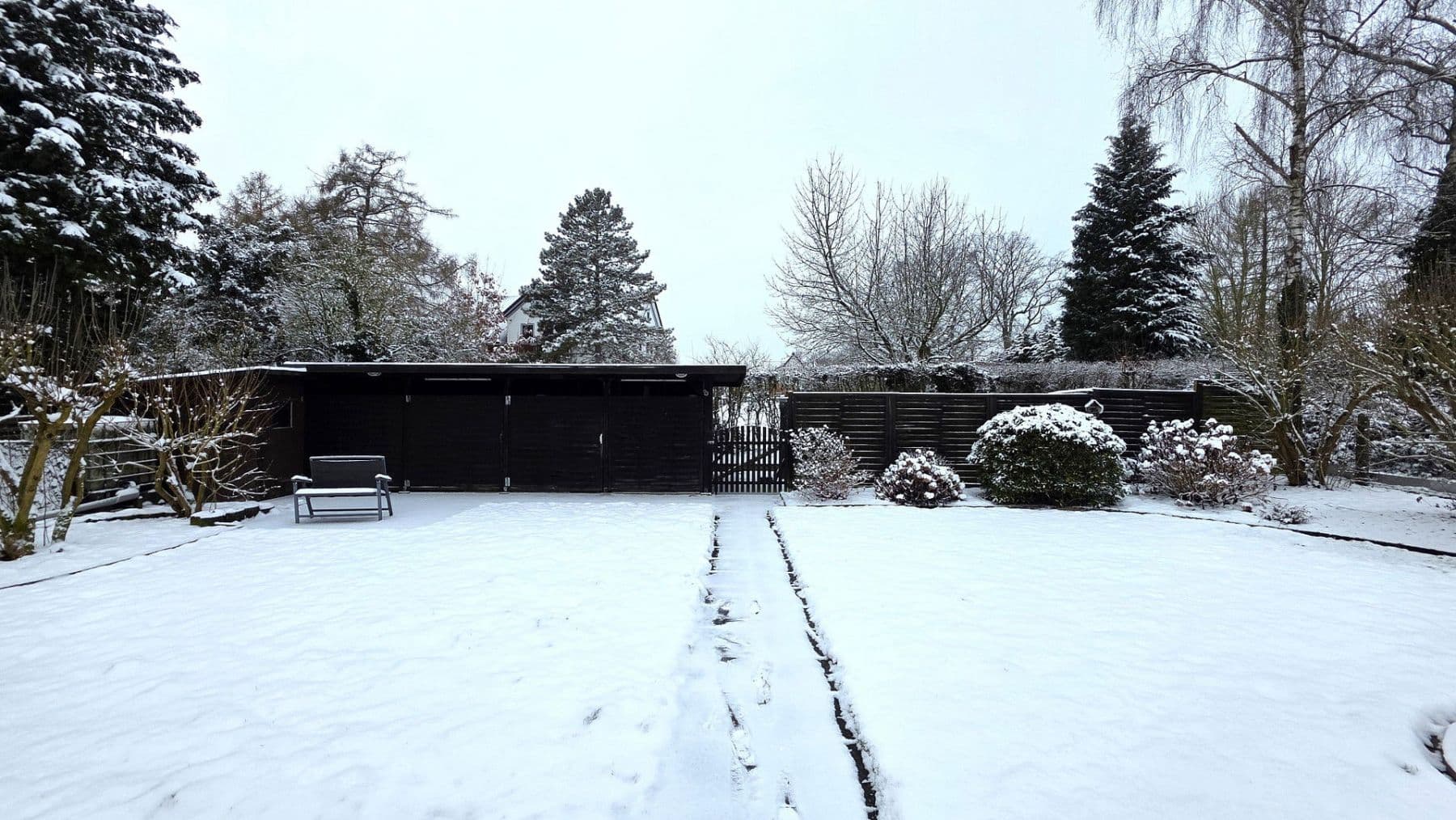 Prodej domu 174 m², pozemek 1.250 m², Achim, Dolní Sasko Prodej domu 174 m², pozemek 1.250 m², Achim, Dolní Sasko