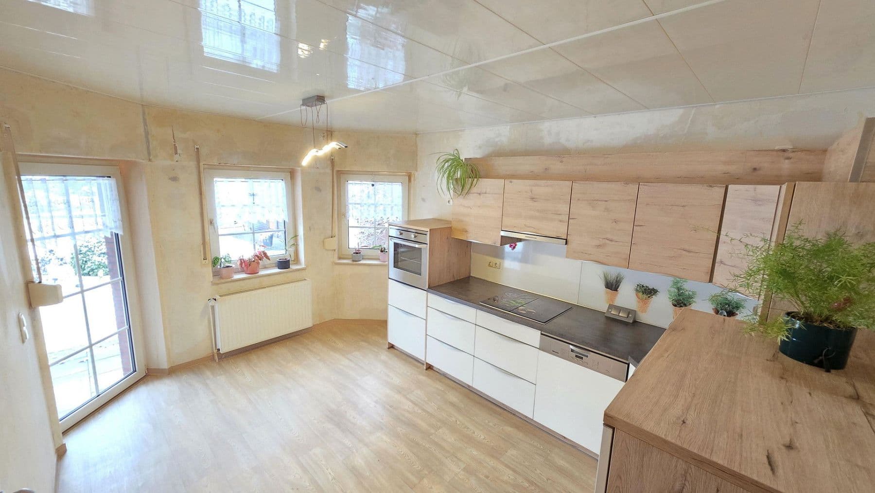 Prodej domu 174 m², pozemek 1.250 m², Achim, Dolní Sasko Prodej domu 174 m², pozemek 1.250 m², Achim, Dolní Sasko