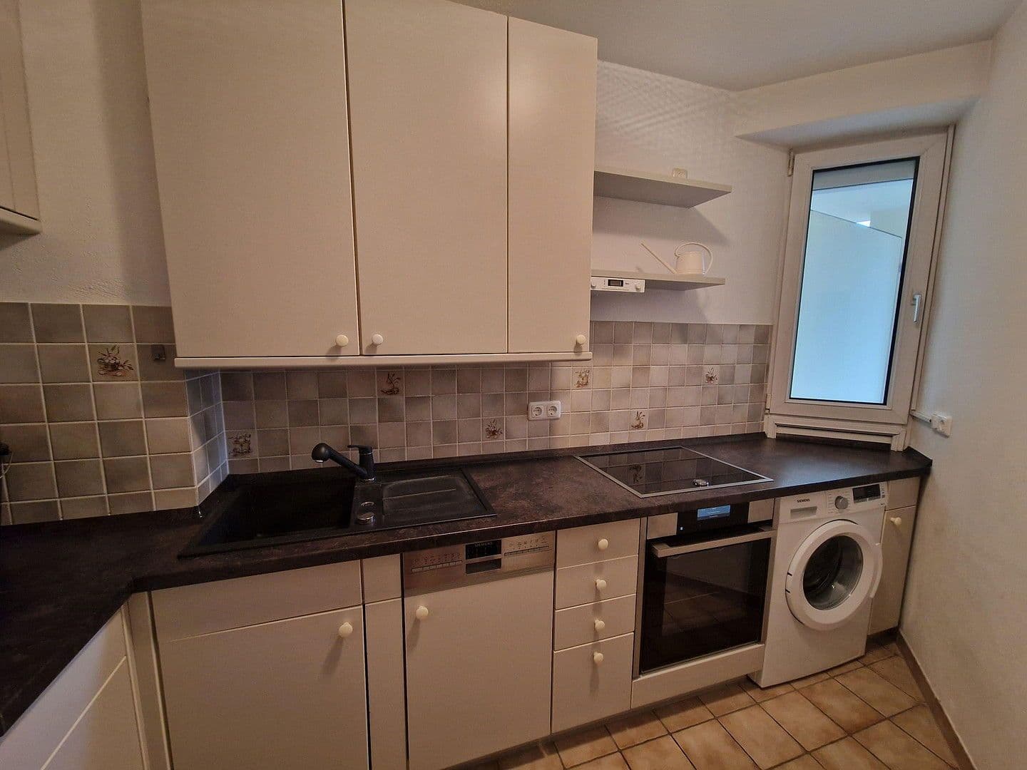 Pronájem bytu 2+1 50 m², Hitlstraße 5, München, Bavorsko Pronájem bytu 2+1 50 m², Hitlstraße 5, München, Bavorsko