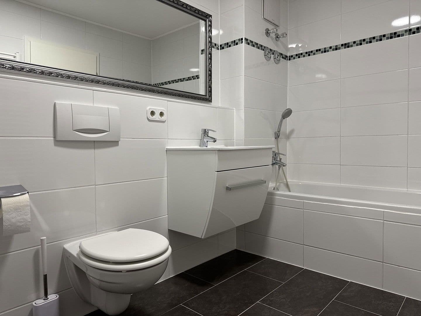 Prodej bytu 3+1 74 m², Kissing, Bavorsko Prodej bytu 3+1 74 m², Kissing, Bavorsko