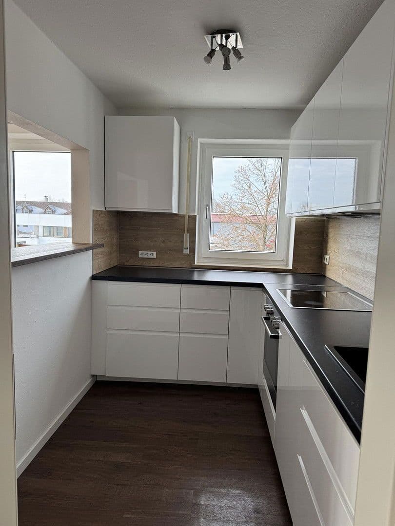 Prodej bytu 3+1 74 m², Kissing, Bavorsko Prodej bytu 3+1 74 m², Kissing, Bavorsko