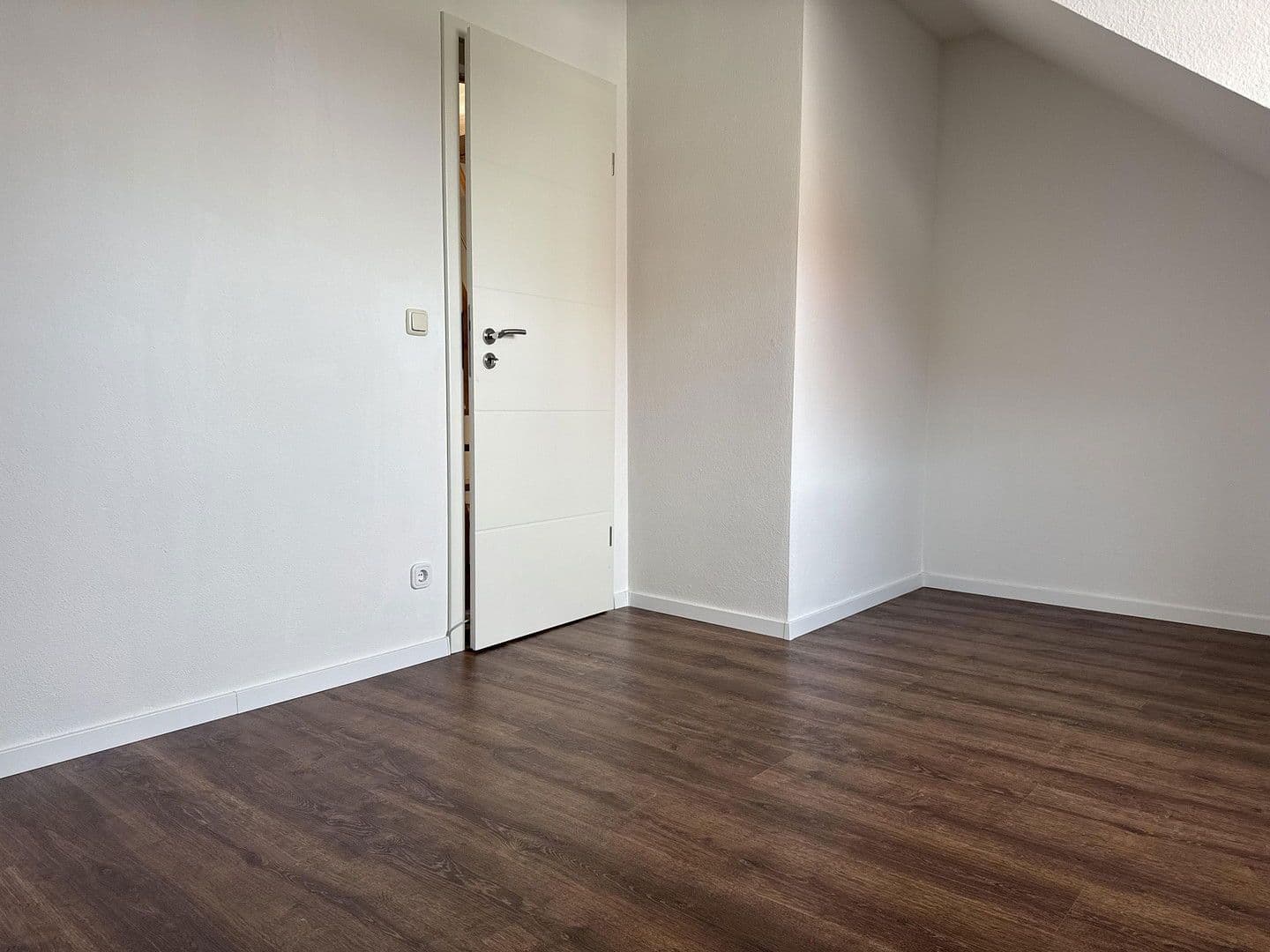 Prodej bytu 3+1 74 m², Kissing, Bavorsko Prodej bytu 3+1 74 m², Kissing, Bavorsko