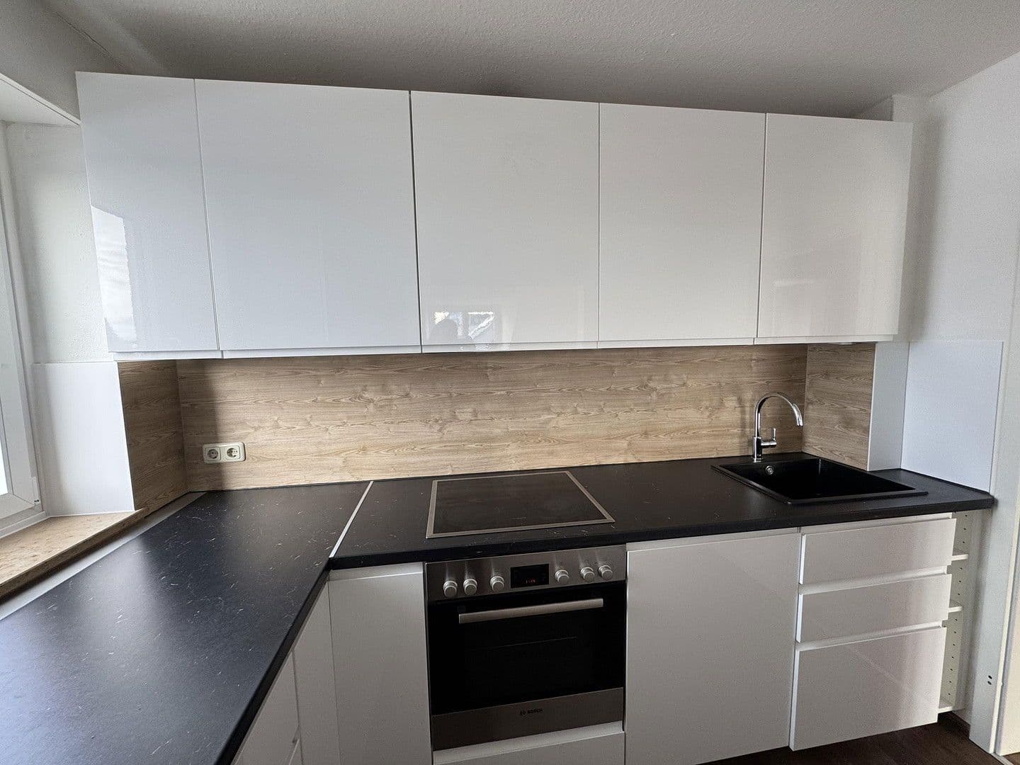 Prodej bytu 3+1 74 m², Kissing, Bavorsko Prodej bytu 3+1 74 m², Kissing, Bavorsko