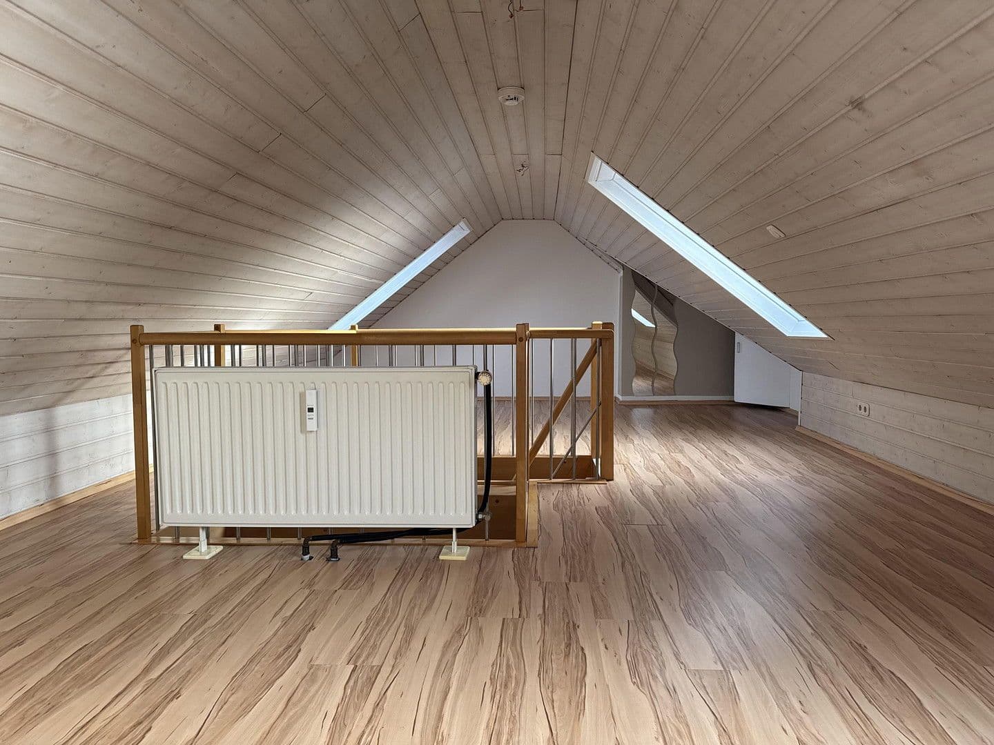 Prodej bytu 3+1 74 m², Kissing, Bavorsko Prodej bytu 3+1 74 m², Kissing, Bavorsko