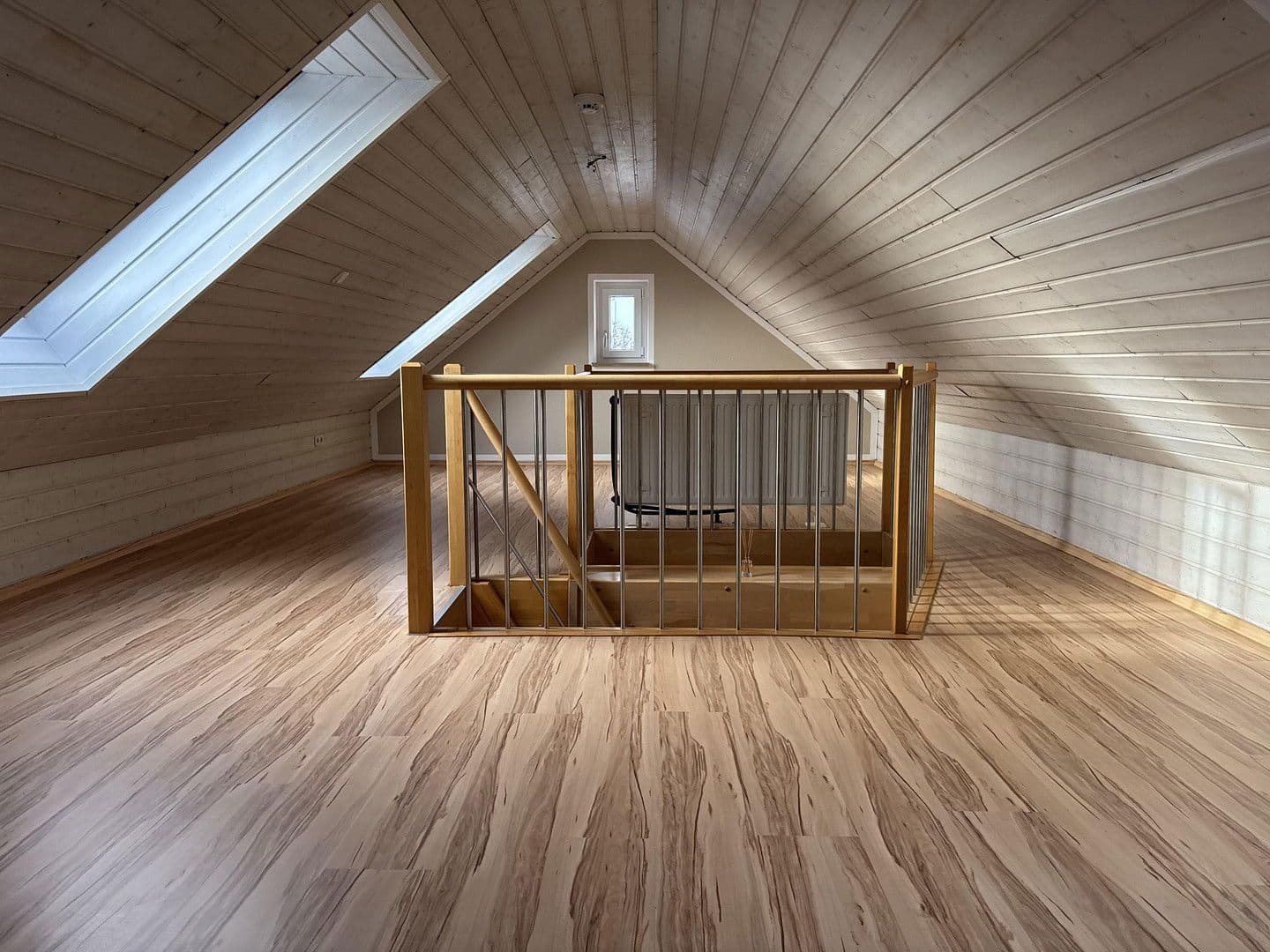 Prodej bytu 3+1 74 m², Kissing, Bavorsko Prodej bytu 3+1 74 m², Kissing, Bavorsko