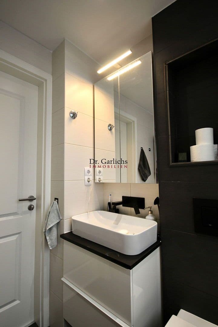 Pronájem bytu 3+1 79 m², Thomasiusstr. 3, Berlin, Berlín Pronájem bytu 3+1 79 m², Thomasiusstr. 3, Berlin, Berlín