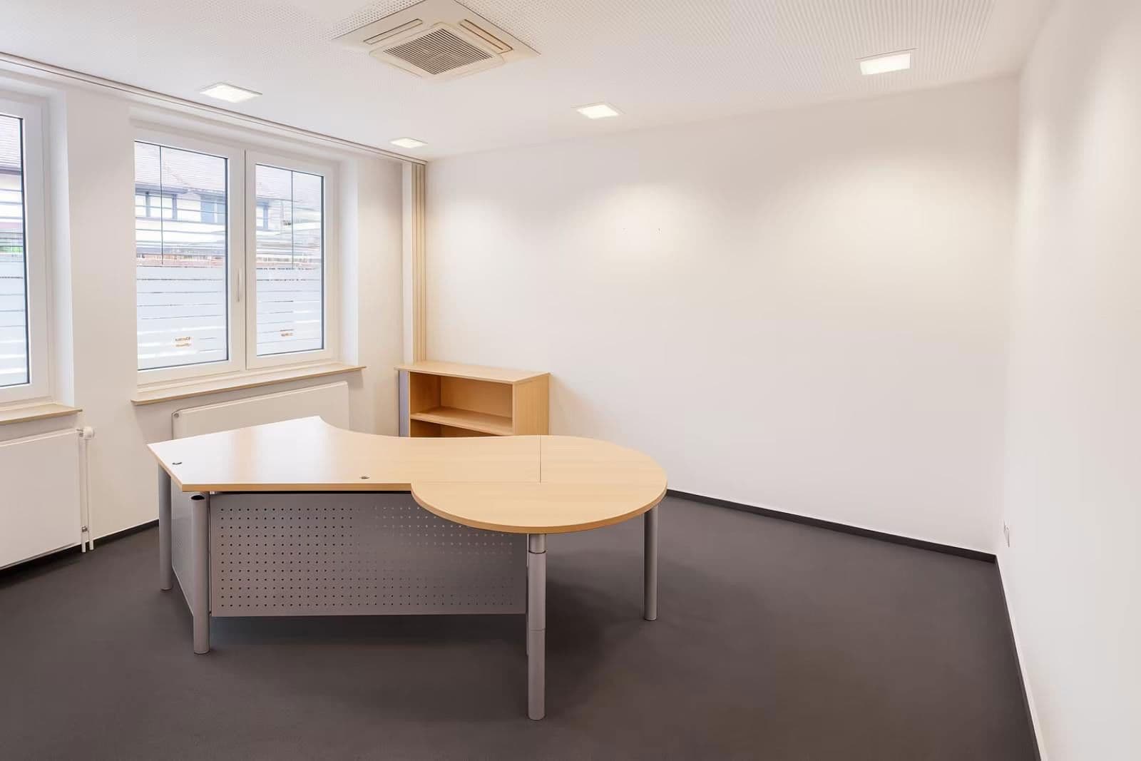 Pronájem kanceláře 236 m², Bremer Str. 12, Oldenburg, Dolní Sasko Pronájem kanceláře 236 m², Bremer Str. 12, Oldenburg, Dolní Sasko