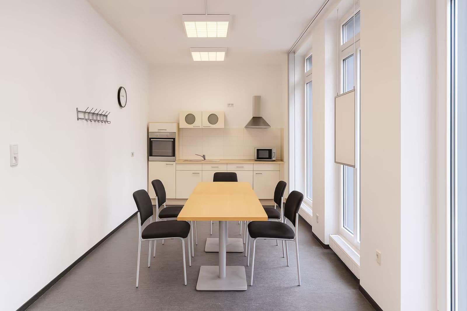 Pronájem kanceláře 236 m², Bremer Str. 12, Oldenburg, Dolní Sasko Pronájem kanceláře 236 m², Bremer Str. 12, Oldenburg, Dolní Sasko