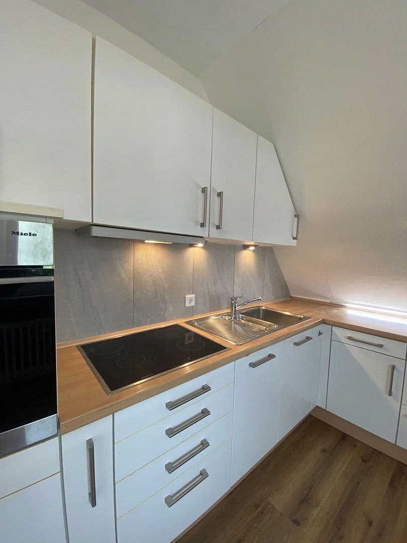 Pronájem bytu 3+1 50 m², Friedrich Schultz Straße 62, Bielefeld, Severní Porýní-Vestfálsko Pronájem bytu 3+1 50 m², Friedrich Schultz Straße 62, Bielefeld, Severní Porýní-Vestfálsko