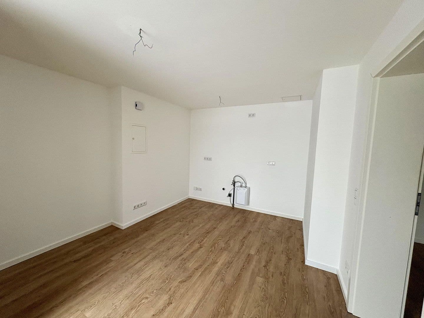 Pronájem bytu 1+1 44 m², Karl-Marx-Straße 16, Grünheide (Mark), Braniborsko Pronájem bytu 1+1 44 m², Karl-Marx-Straße 16, Grünheide (Mark), Braniborsko