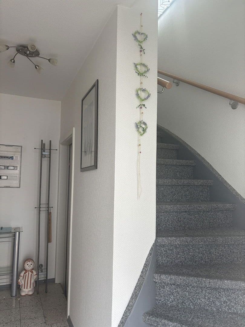 Prodej domu 160 m², pozemek 396 m², Wurmberg, Bádensko-Württembersko Prodej domu 160 m², pozemek 396 m², Wurmberg, Bádensko-Württembersko