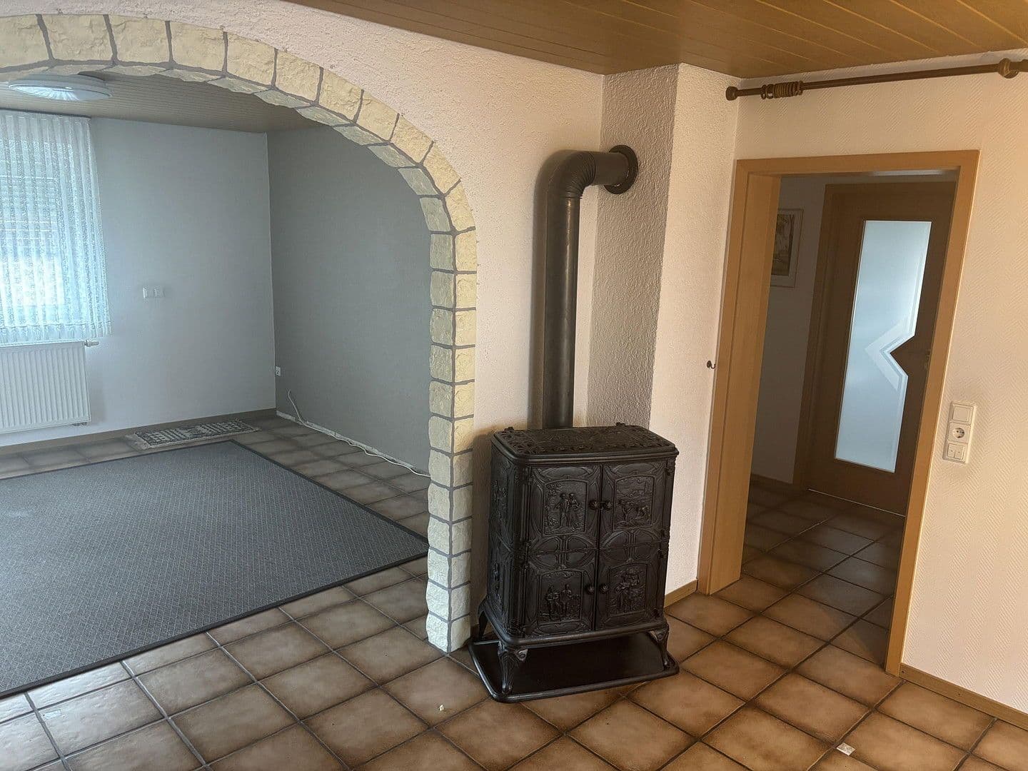 Prodej domu 160 m², pozemek 396 m², Wurmberg, Bádensko-Württembersko Prodej domu 160 m², pozemek 396 m², Wurmberg, Bádensko-Württembersko