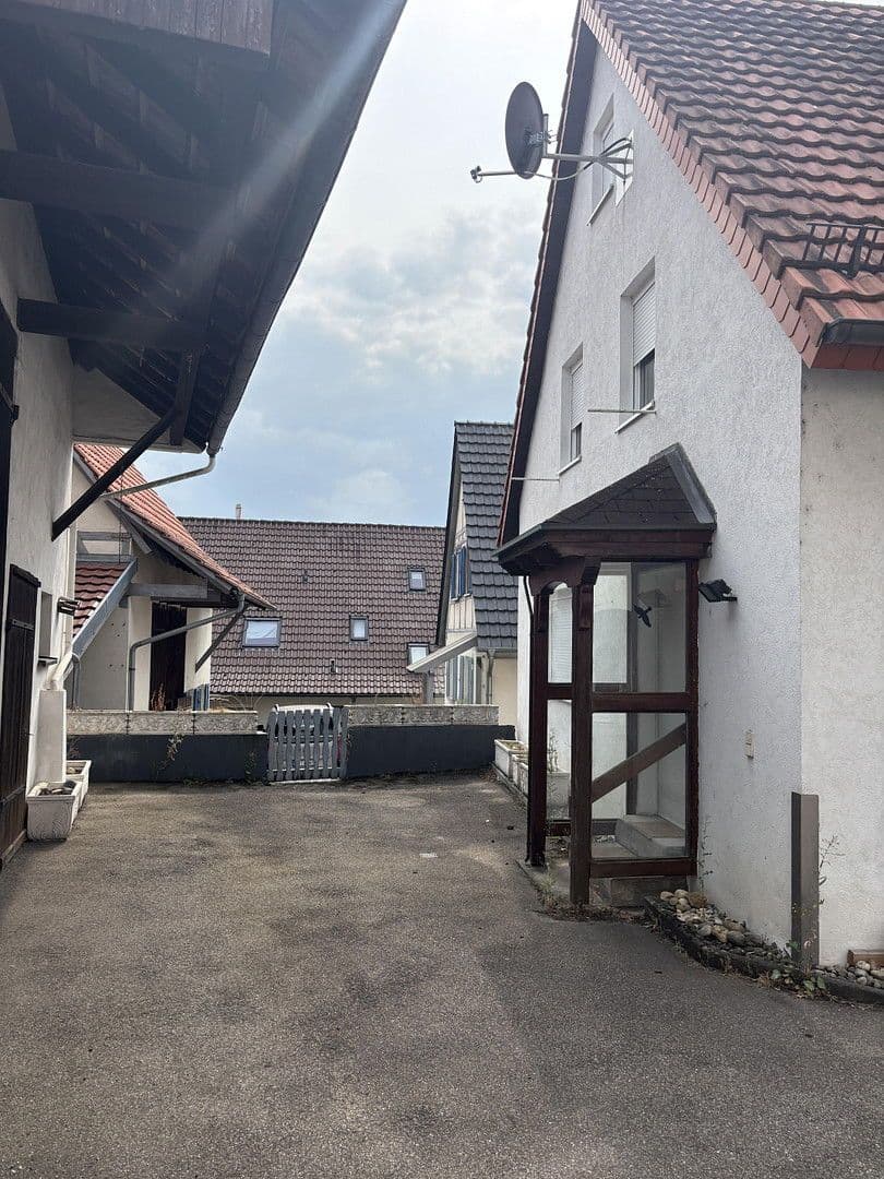 Prodej domu 160 m², pozemek 396 m², Wurmberg, Bádensko-Württembersko Prodej domu 160 m², pozemek 396 m², Wurmberg, Bádensko-Württembersko