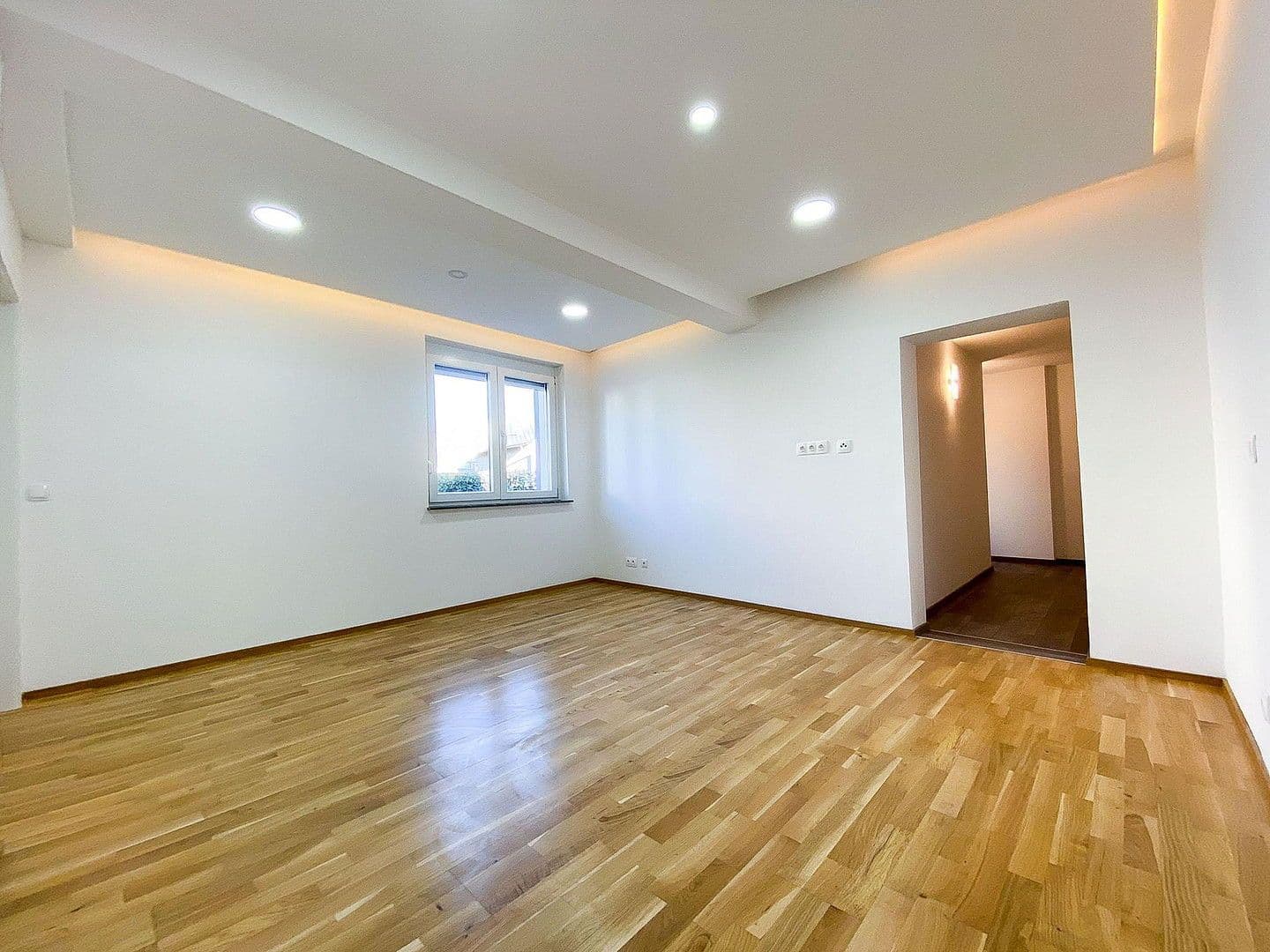 Pronájem bytu 4+1 77 m², Fischeraustraße 61, Graz, Štýrsko Pronájem bytu 4+1 77 m², Fischeraustraße 61, Graz, Štýrsko