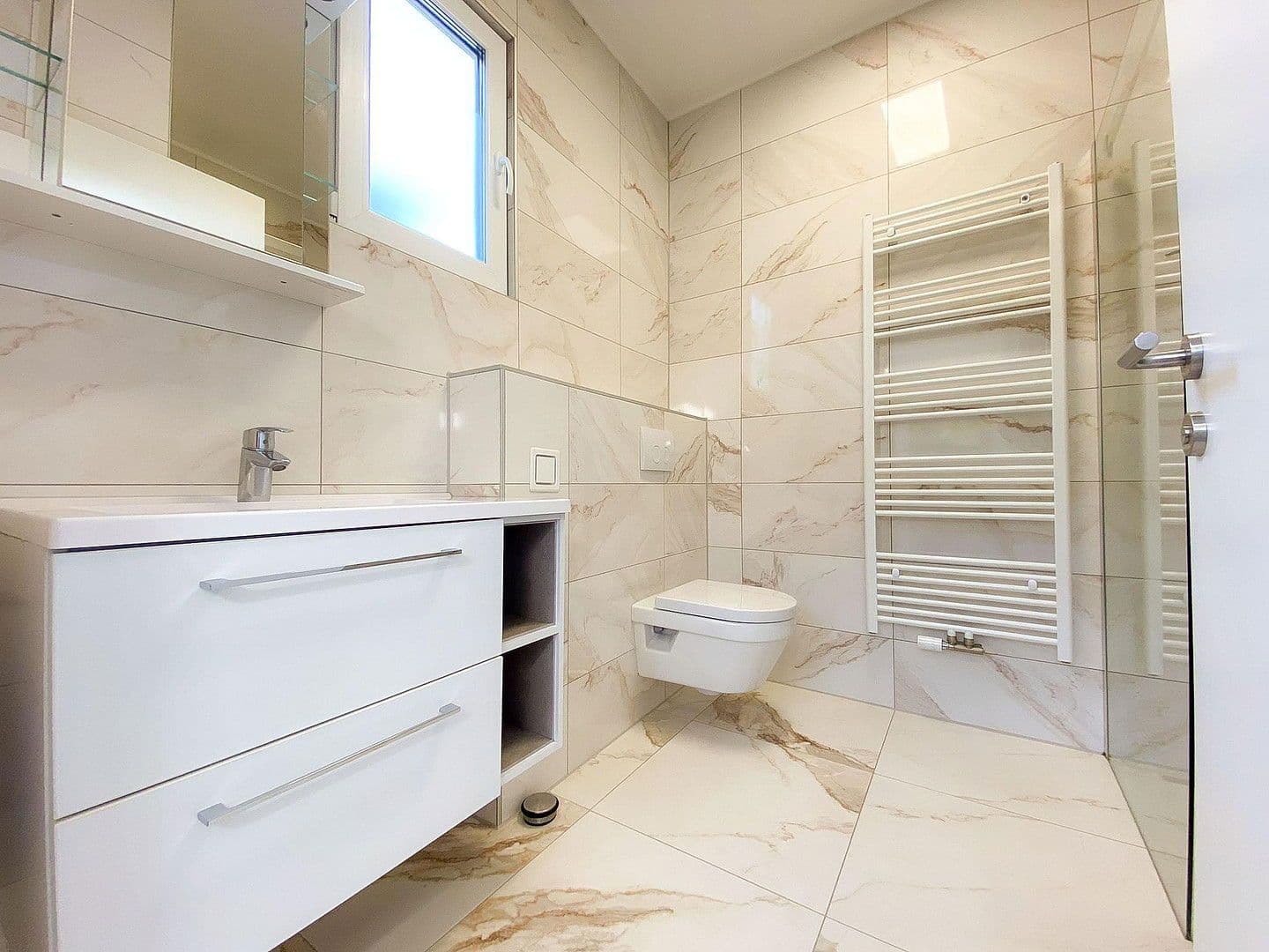 Pronájem bytu 4+1 77 m², Fischeraustraße 61, Graz, Štýrsko Pronájem bytu 4+1 77 m², Fischeraustraße 61, Graz, Štýrsko