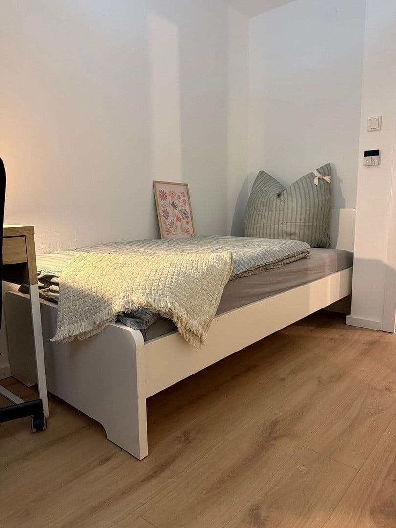 Pronájem bytu 4+1 15 m², Erlangen, Bavorsko Pronájem bytu 4+1 15 m², Erlangen, Bavorsko