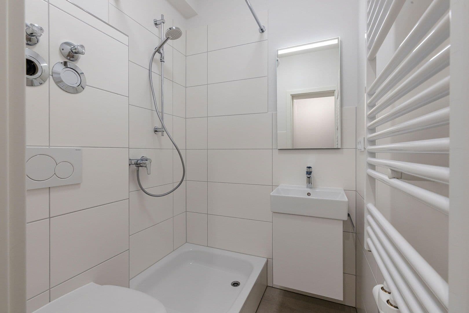 Pronájem bytu 1+1 17 m², Sachranger Str. 5, München, Bavorsko Pronájem bytu 1+1 17 m², Sachranger Str. 5, München, Bavorsko