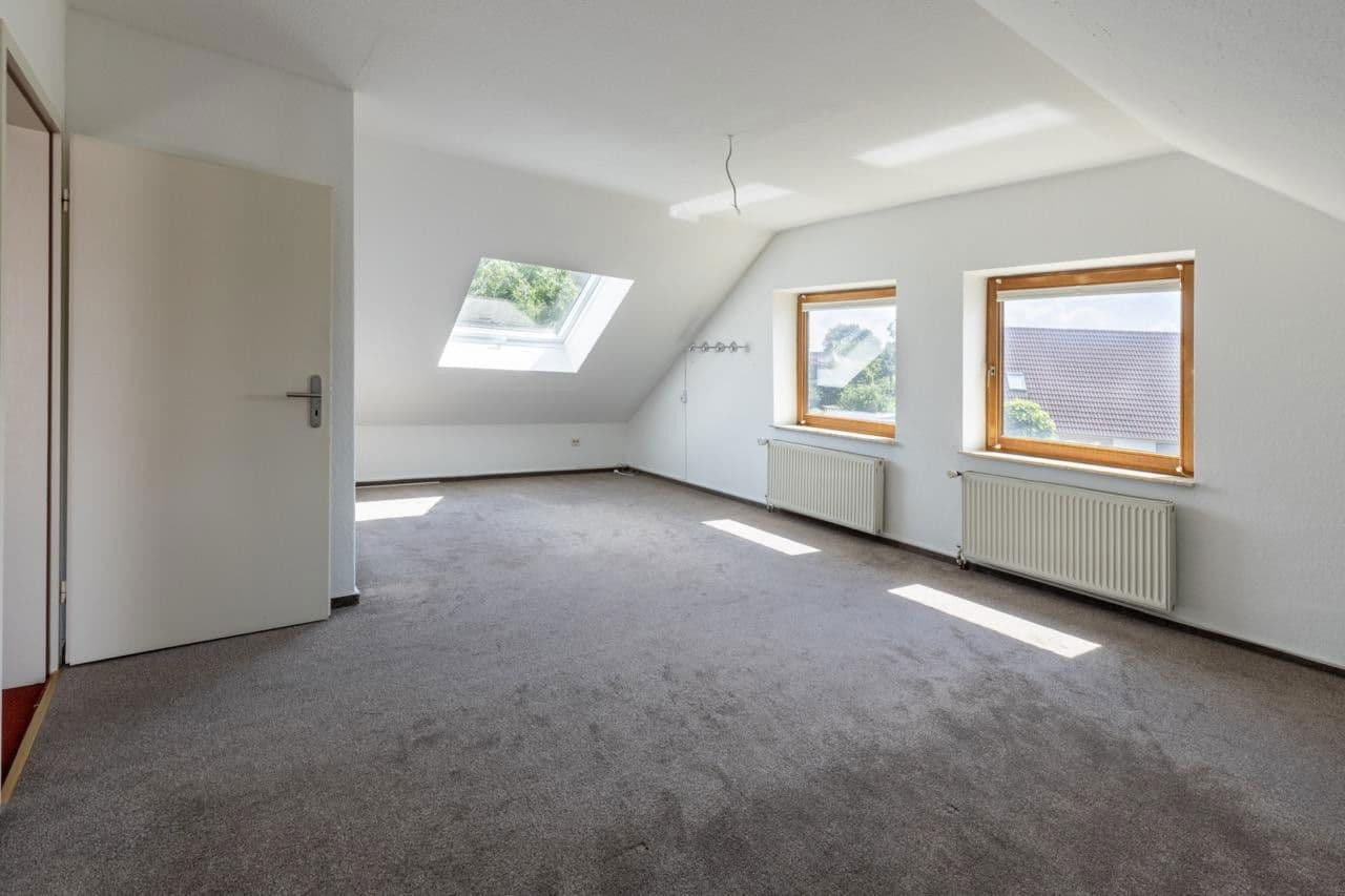 Prodej domu 155 m², pozemek 830 m², Emtinghausen, Dolní Sasko Prodej domu 155 m², pozemek 830 m², Emtinghausen, Dolní Sasko