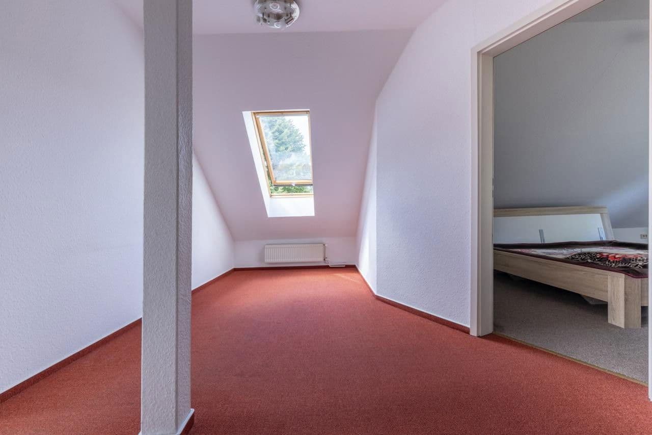 Prodej domu 155 m², pozemek 830 m², Emtinghausen, Dolní Sasko Prodej domu 155 m², pozemek 830 m², Emtinghausen, Dolní Sasko
