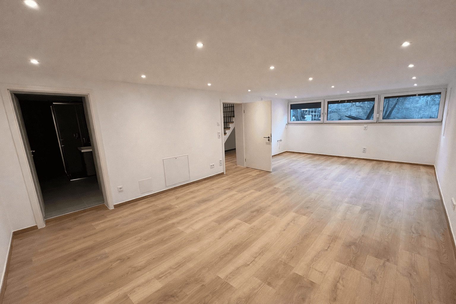 Pronájem domu 132 m², pozemek 219 m², Neu-Ulm, Bavorsko Pronájem domu 132 m², pozemek 219 m², Neu-Ulm, Bavorsko