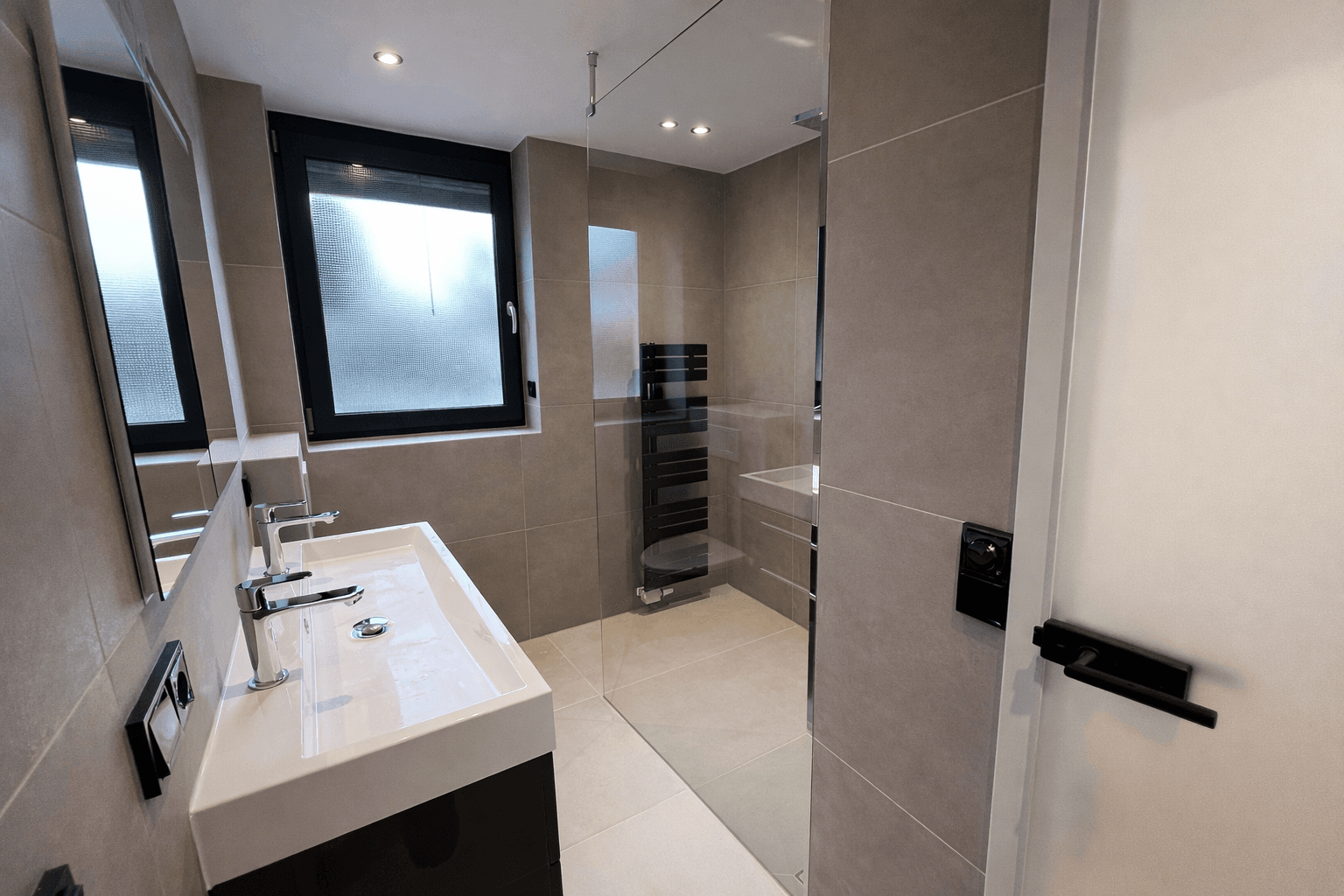 Pronájem domu 132 m², pozemek 219 m², Neu-Ulm, Bavorsko Pronájem domu 132 m², pozemek 219 m², Neu-Ulm, Bavorsko