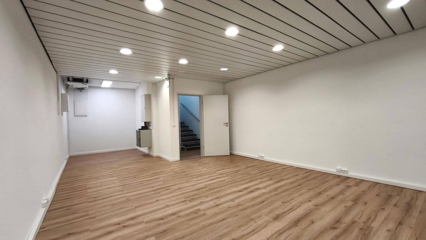 Pronájem kanceláře 130 m², Pfingstbrunnenstraße 1b, Schwalbach am Taunus, Hessen Pronájem kanceláře 130 m², Pfingstbrunnenstraße 1b, Schwalbach am Taunus, Hessen