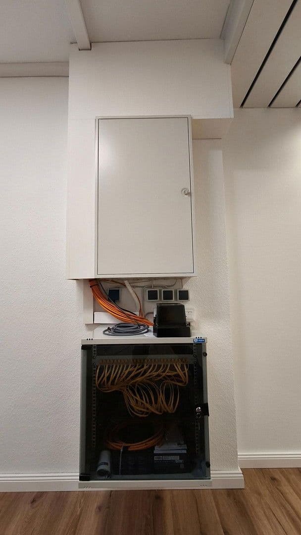 Pronájem kanceláře 130 m², Pfingstbrunnenstraße 1b, Schwalbach am Taunus, Hessen Pronájem kanceláře 130 m², Pfingstbrunnenstraße 1b, Schwalbach am Taunus, Hessen