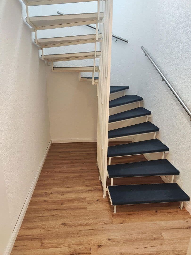 Pronájem kanceláře 130 m², Pfingstbrunnenstraße 1b, Schwalbach am Taunus, Hessen Pronájem kanceláře 130 m², Pfingstbrunnenstraße 1b, Schwalbach am Taunus, Hessen