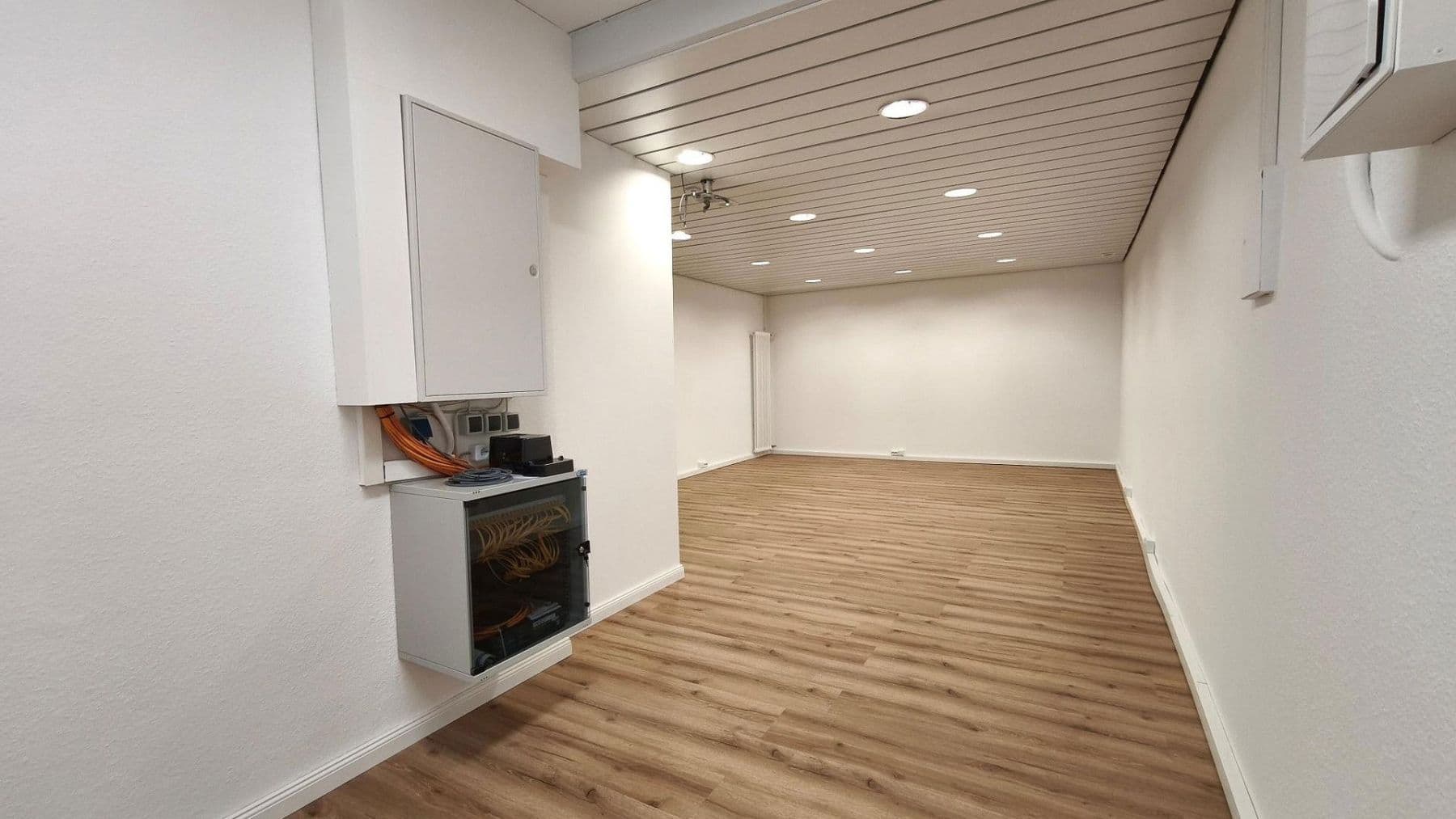 Pronájem kanceláře 130 m², Pfingstbrunnenstraße 1b, Schwalbach am Taunus, Hessen Pronájem kanceláře 130 m², Pfingstbrunnenstraße 1b, Schwalbach am Taunus, Hessen