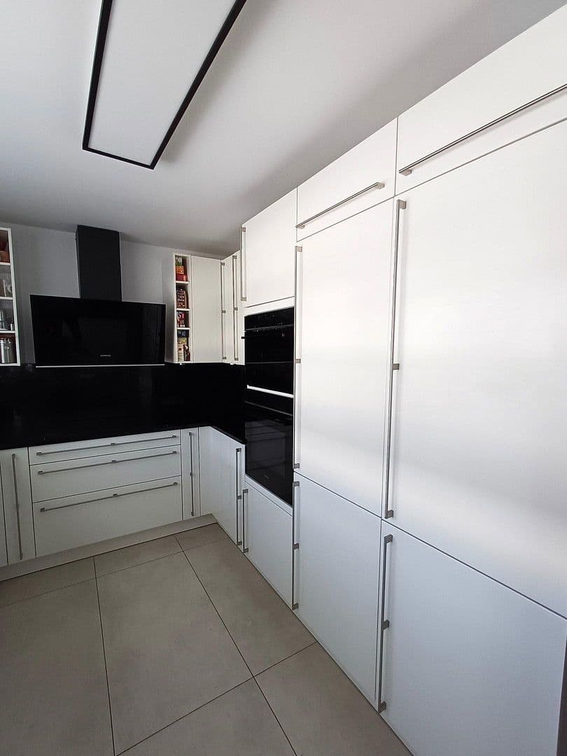 Prodej bytu 5+1 168 m², Frankfurt am Main, Hessen Prodej bytu 5+1 168 m², Frankfurt am Main, Hessen