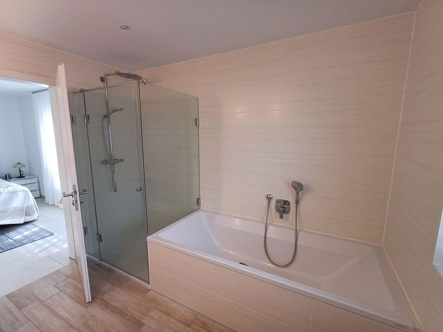 Prodej bytu 5+1 168 m², Frankfurt am Main, Hessen Prodej bytu 5+1 168 m², Frankfurt am Main, Hessen