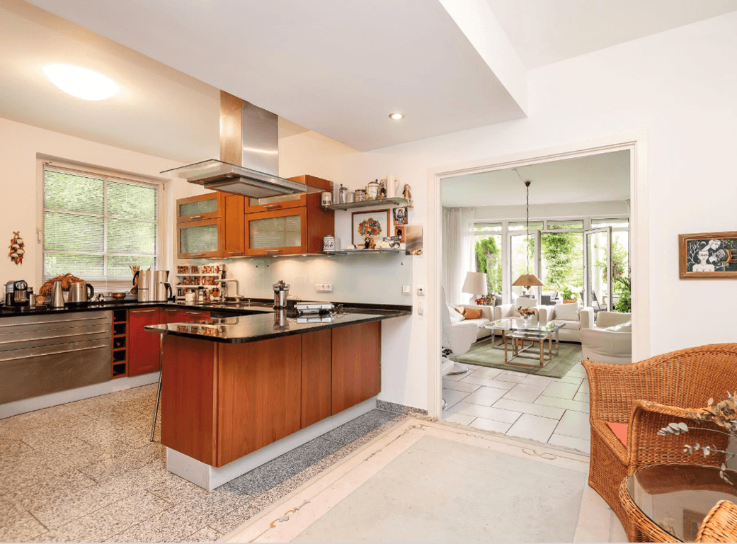 Prodej bytu 3+1 149 m², Berlin, Berlín Prodej bytu 3+1 149 m², Berlin, Berlín