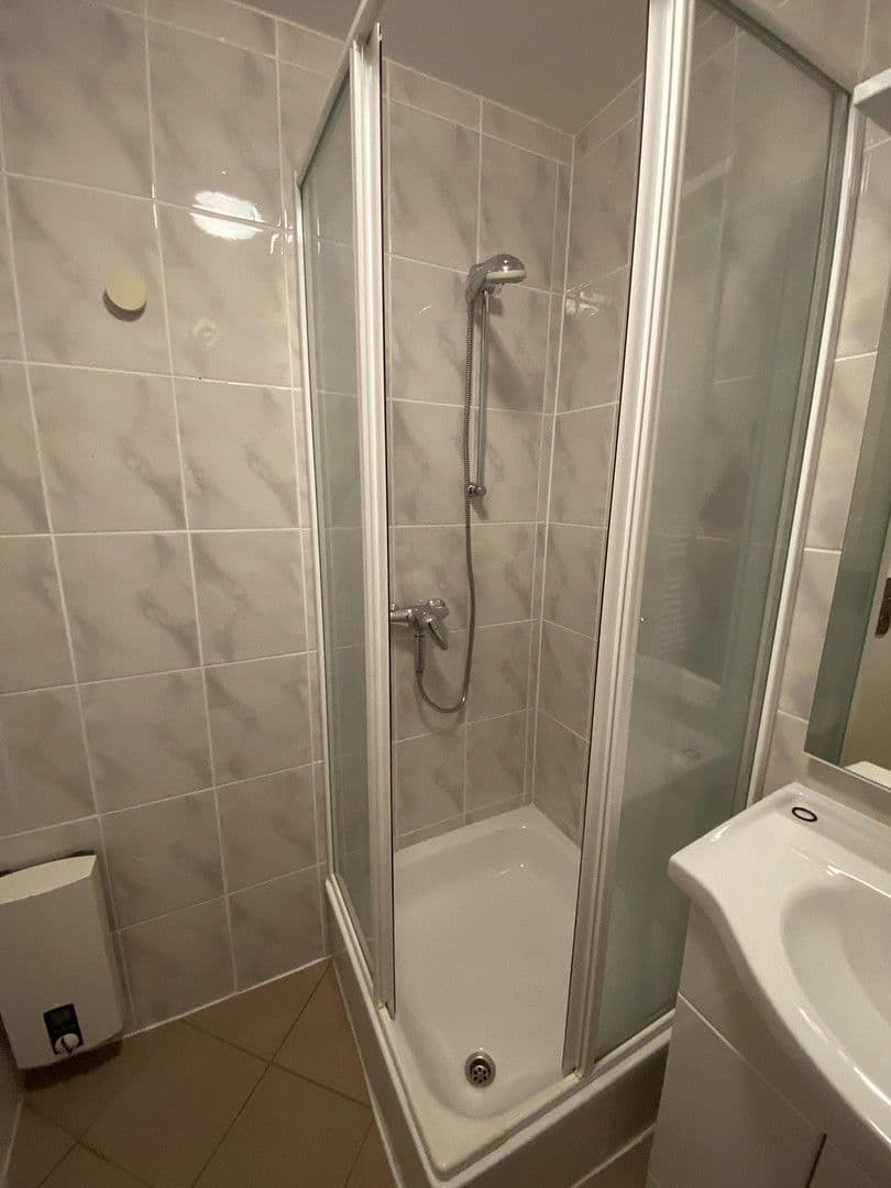 Pronájem bytu 1+1 28 m², Seilerstraße 12, Frankfurt am Main, Hessen Pronájem bytu 1+1 28 m², Seilerstraße 12, Frankfurt am Main, Hessen