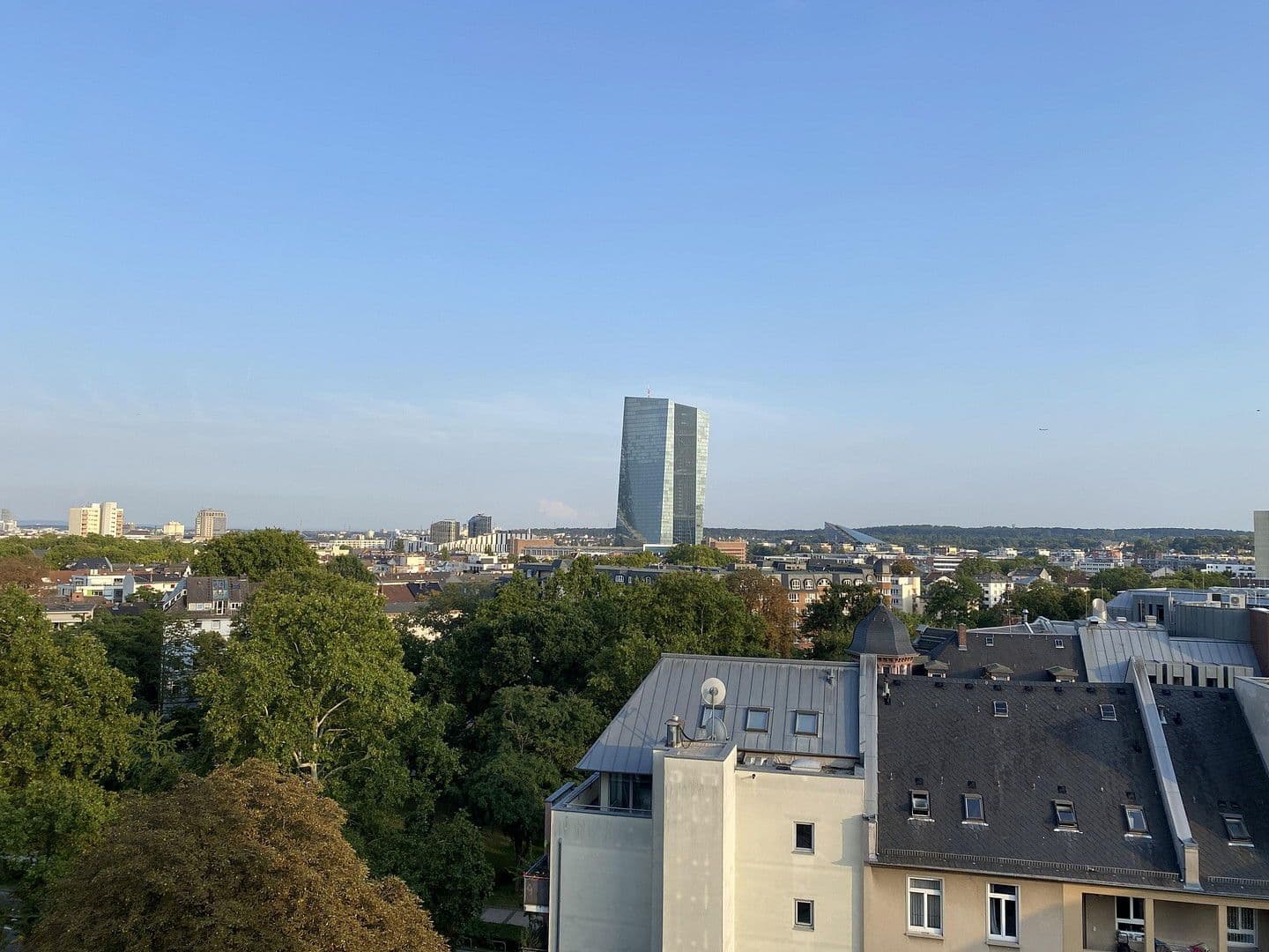 Pronájem bytu 1+1 28 m², Seilerstraße 12, Frankfurt am Main, Hessen Pronájem bytu 1+1 28 m², Seilerstraße 12, Frankfurt am Main, Hessen