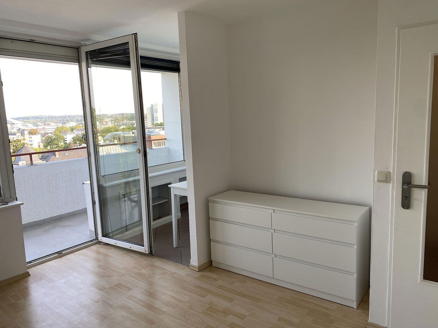 Pronájem bytu 1+1 28 m², Seilerstraße 12, Frankfurt am Main, Hessen Pronájem bytu 1+1 28 m², Seilerstraße 12, Frankfurt am Main, Hessen