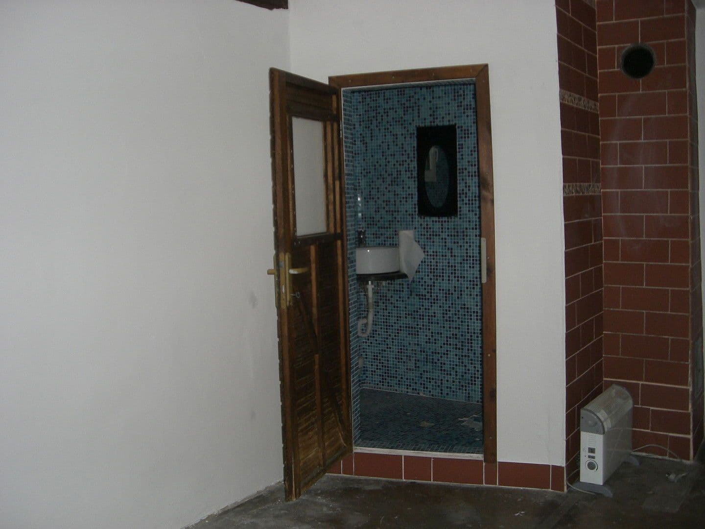 Prodej domu 145 m², pozemek 220 m², Rheinstrasse 28, Sankt Goarshausen, Porýní-Falc Prodej domu 145 m², pozemek 220 m², Rheinstrasse 28, Sankt Goarshausen, Porýní-Falc