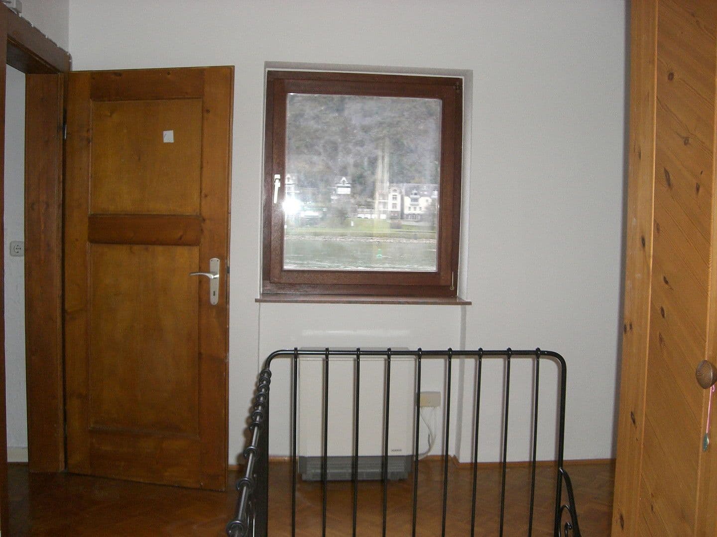 Prodej domu 145 m², pozemek 220 m², Rheinstrasse 28, Sankt Goarshausen, Porýní-Falc Prodej domu 145 m², pozemek 220 m², Rheinstrasse 28, Sankt Goarshausen, Porýní-Falc