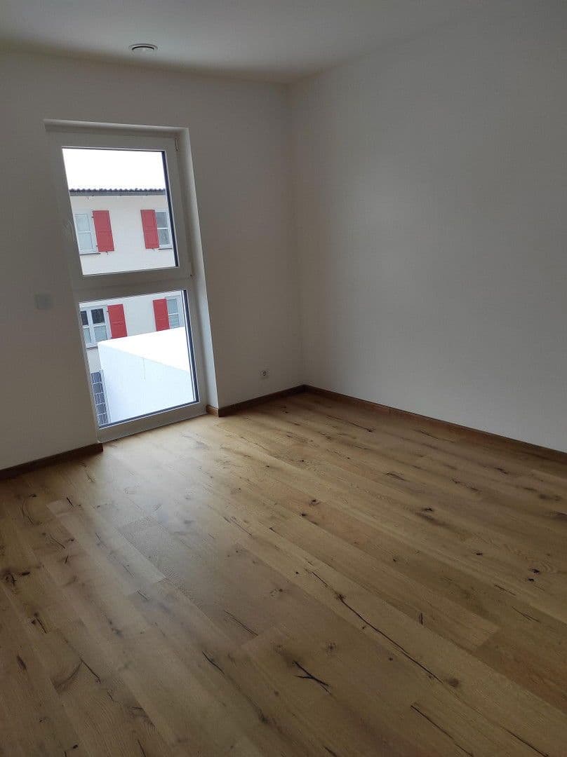 Pronájem domu 130 m², pozemek 200 m², Asamstr. 44a, Ingolstadt, Bavorsko Pronájem domu 130 m², pozemek 200 m², Asamstr. 44a, Ingolstadt, Bavorsko