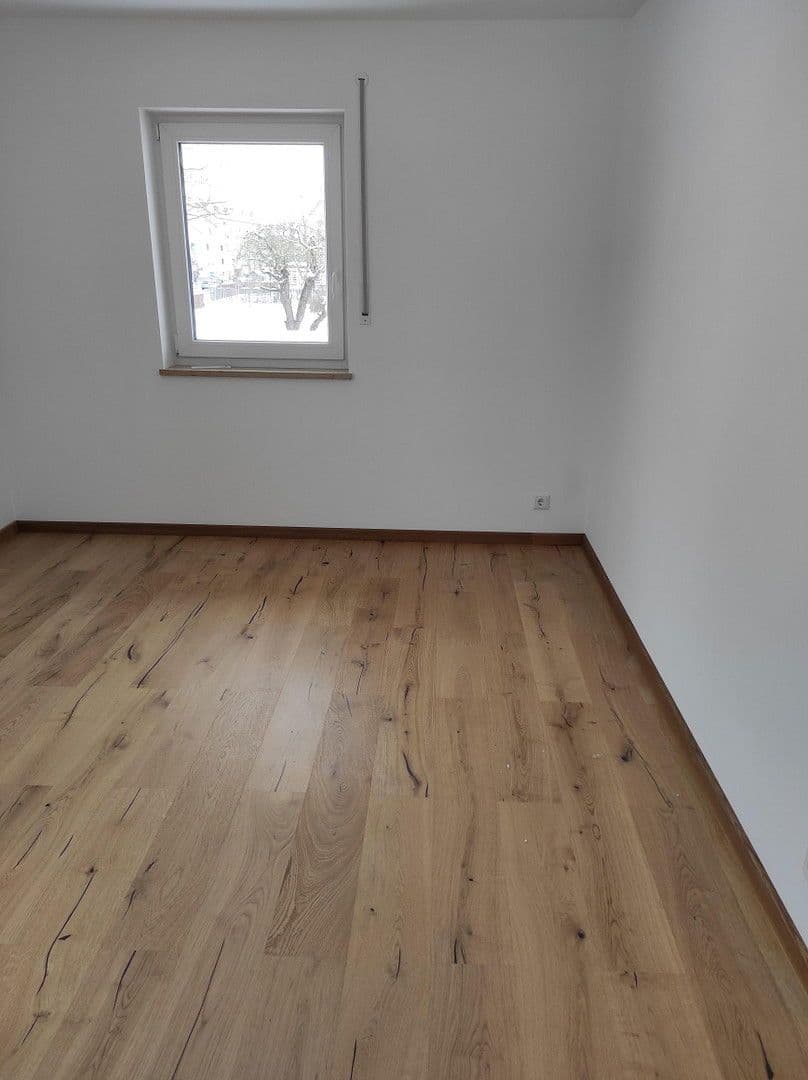 Pronájem domu 130 m², pozemek 200 m², Asamstr. 44a, Ingolstadt, Bavorsko Pronájem domu 130 m², pozemek 200 m², Asamstr. 44a, Ingolstadt, Bavorsko