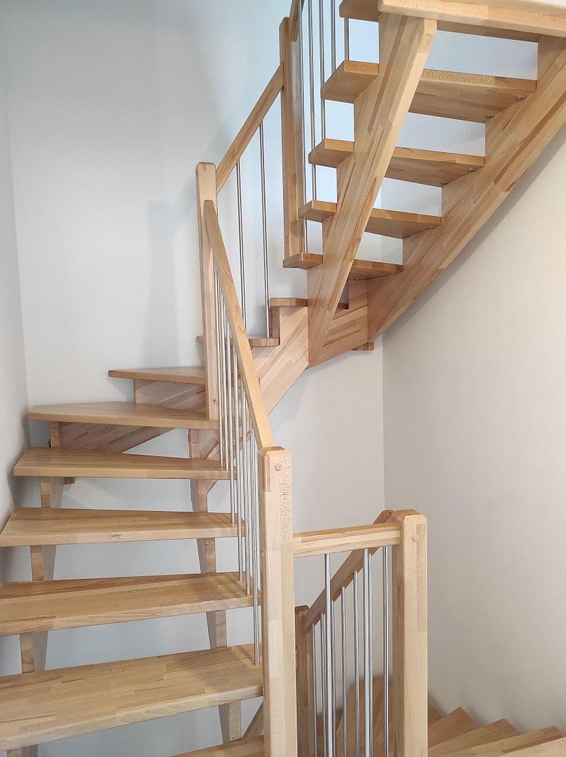 Pronájem domu 130 m², pozemek 200 m², Asamstr. 44a, Ingolstadt, Bavorsko Pronájem domu 130 m², pozemek 200 m², Asamstr. 44a, Ingolstadt, Bavorsko