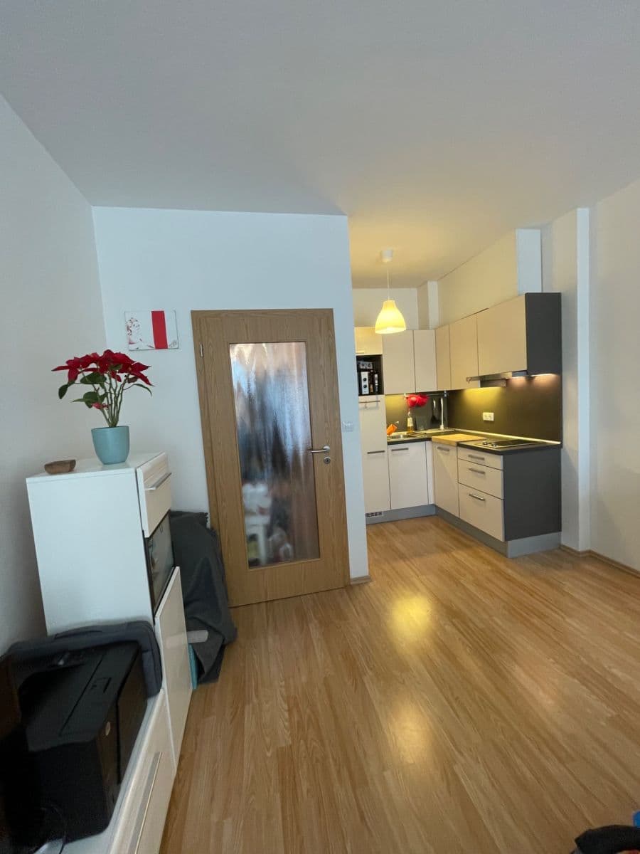 Pronájem bytu 1+kk 37 m², Práčská, Praha, Praha Pronájem bytu 1+kk 37 m², Práčská, Praha, Praha